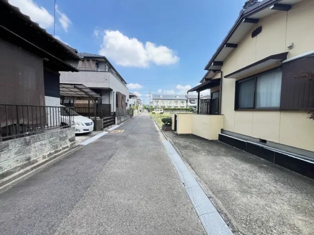車通りが少なく小さなお子様も安心◎