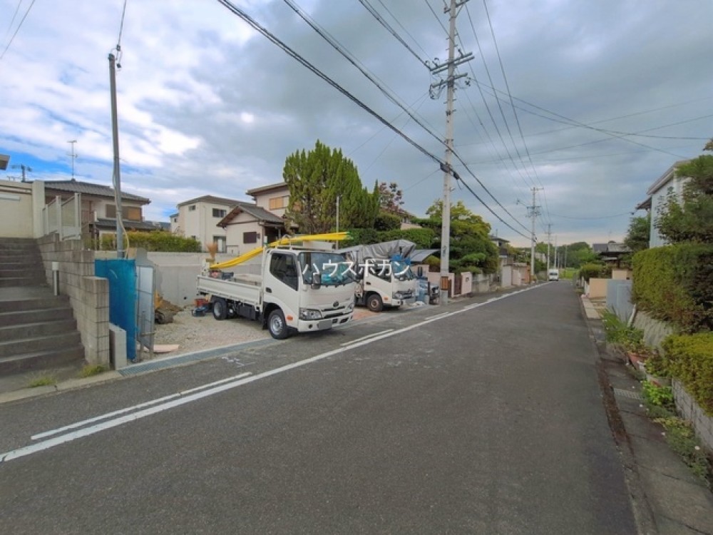 前面道路6m以上で駐車もしやすい環境！