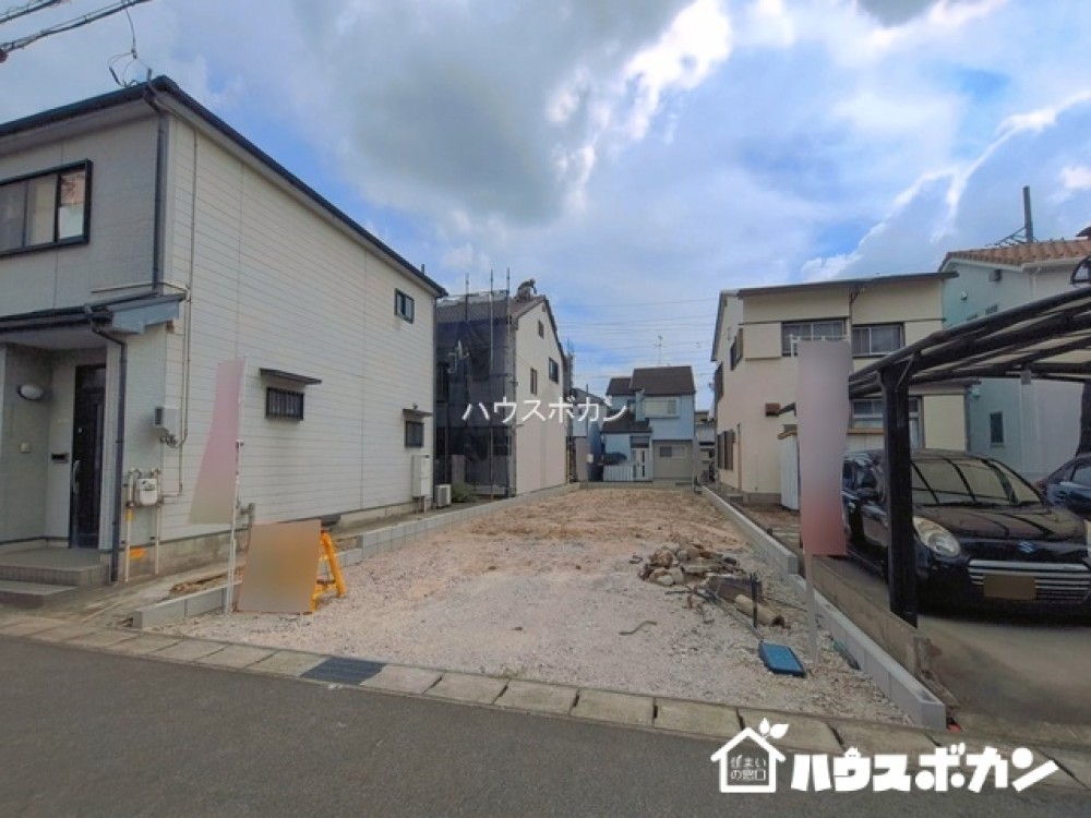 南向き接道の整形地、建築中の現場です！