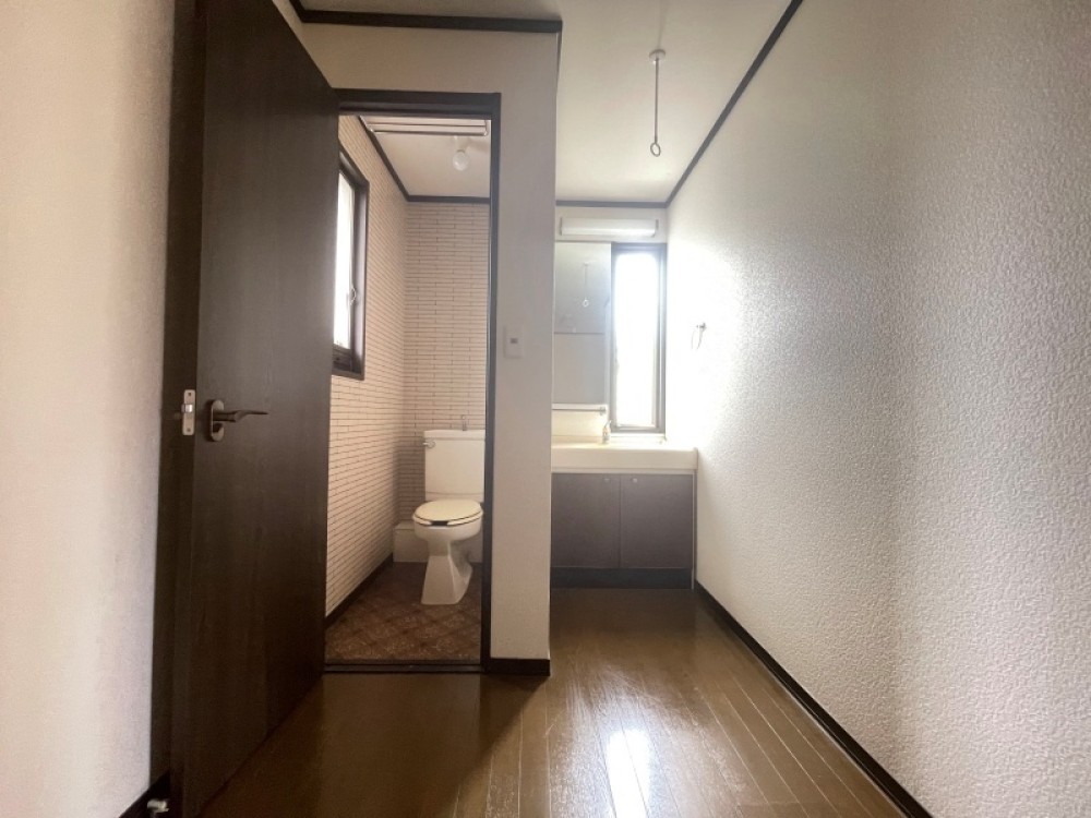 すっきりとした内装でお手入れも簡単。