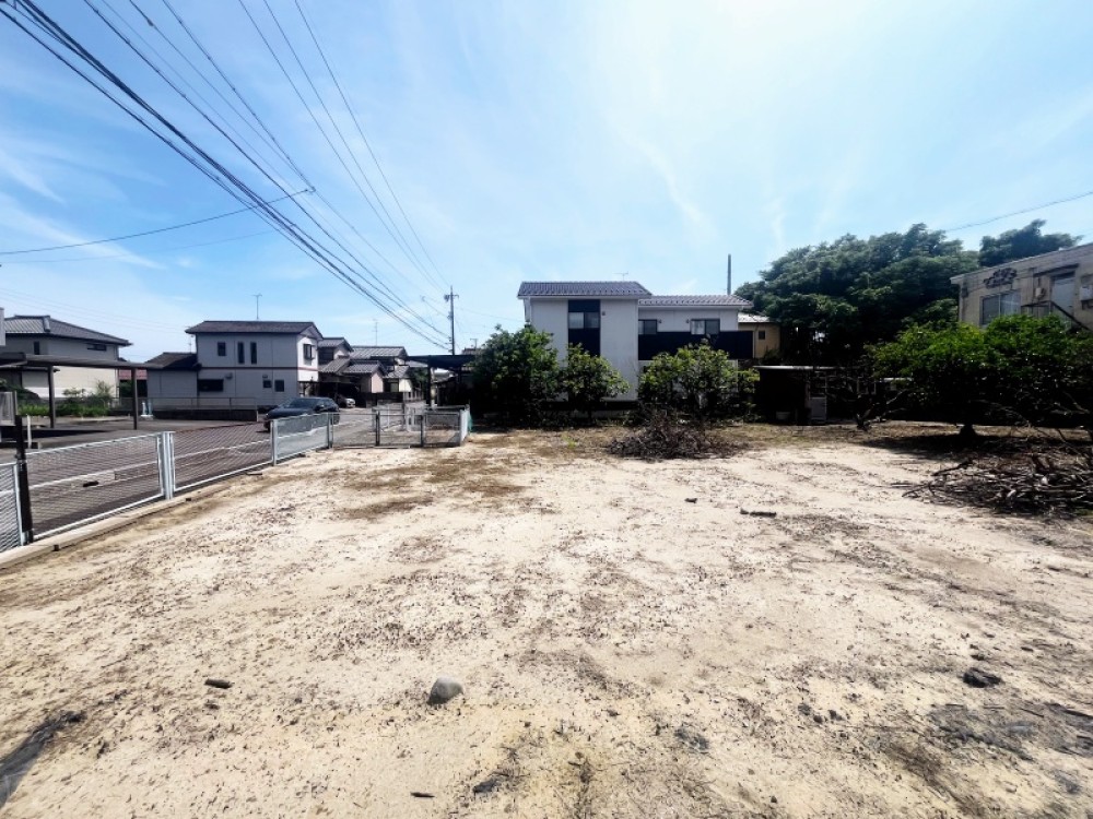 更地渡しで、解体費用を抑えられます。