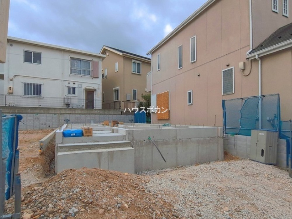 現況更地！閑静な住宅街の整形地です。