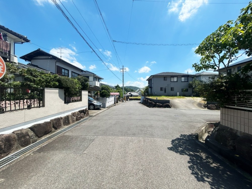 周辺交通量少なめで、子育て世代も安心◎