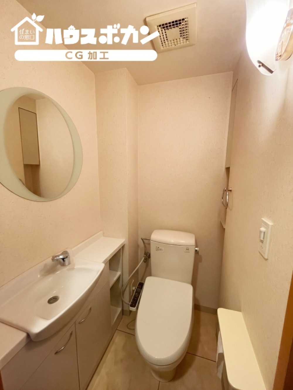 手洗い場付きの清潔感あるトイレです。