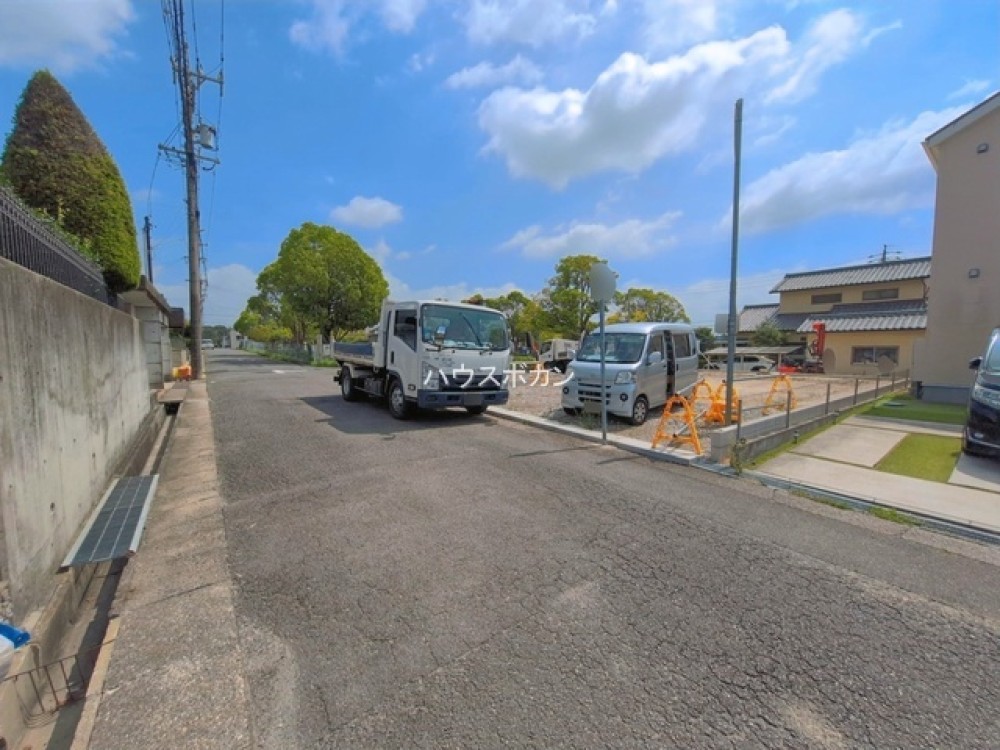 小学校まで徒歩約5分！