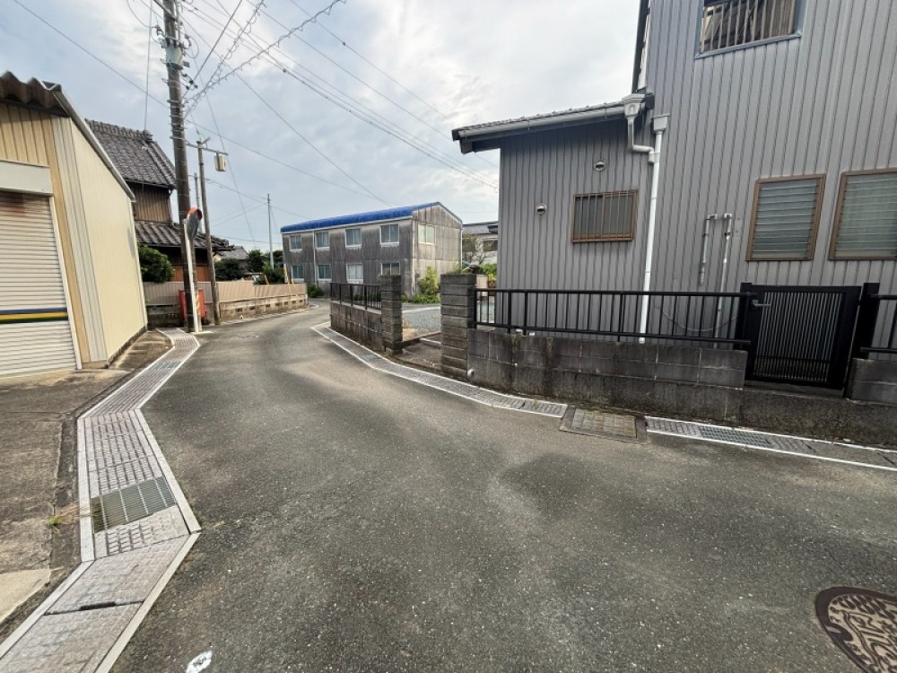 車通りが少なく、お子様もご年配の方まで安心です◎