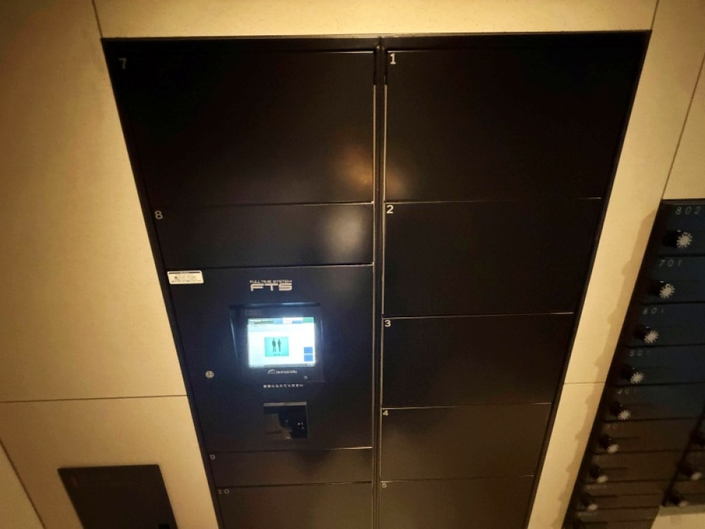宅配BOX付き
