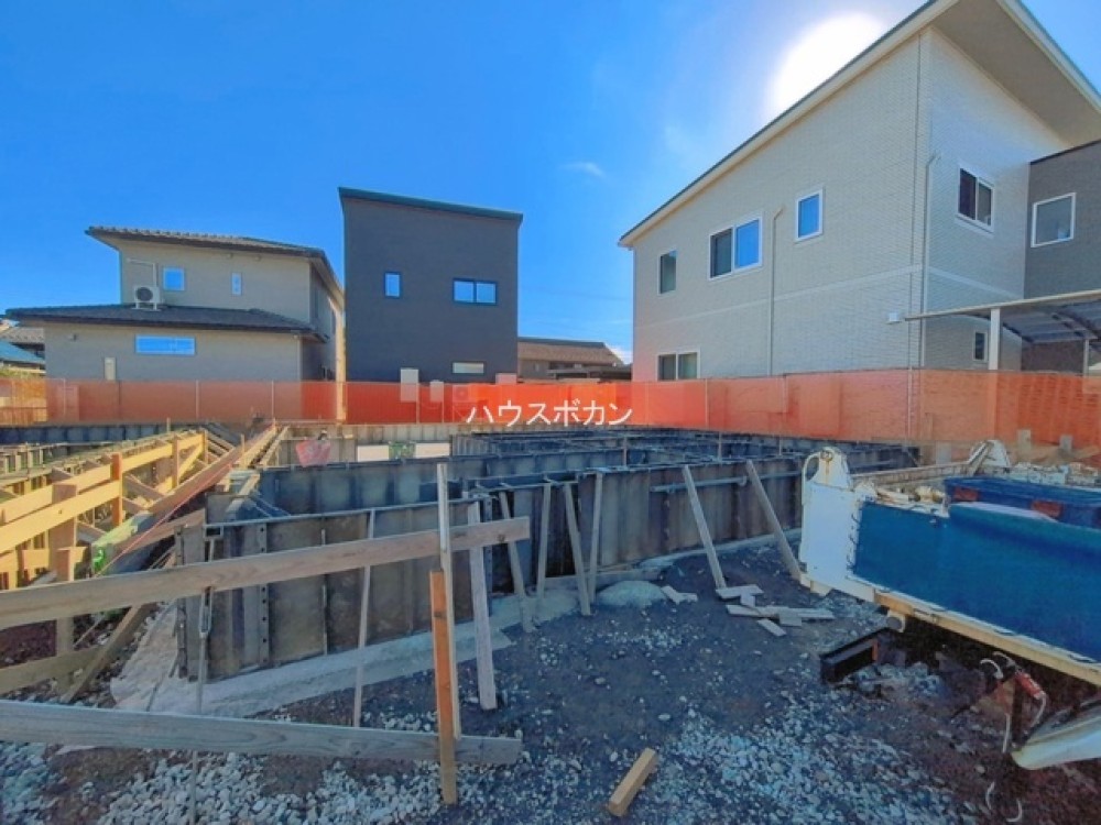 基礎工事中の建築現場です。