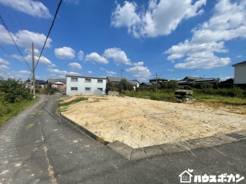 建築条件なし！自由な設計が叶う更地です◎