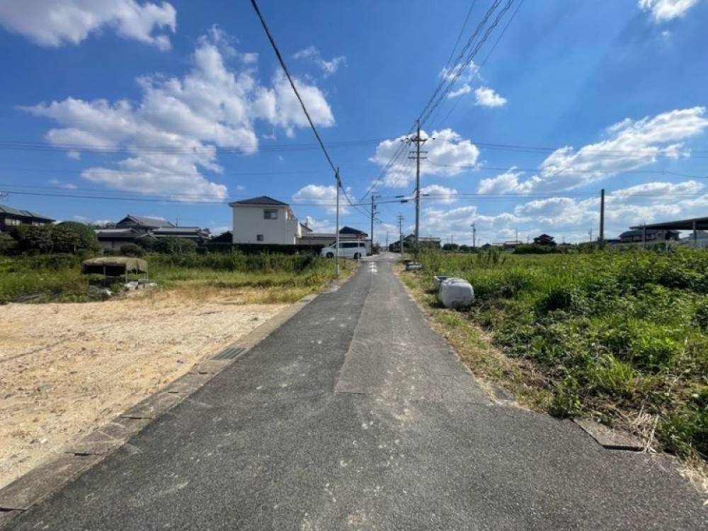 現地の雰囲気や日当たりをぜひお確かめください。