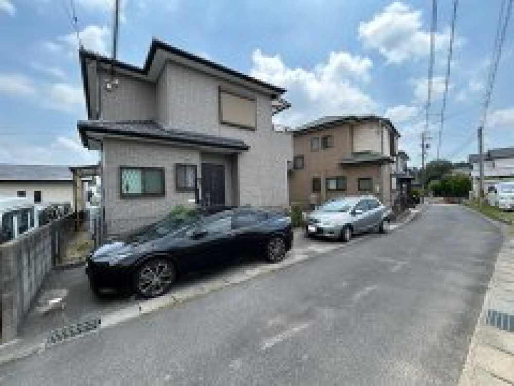 駐車場2台分を確保した2階建て外観◎