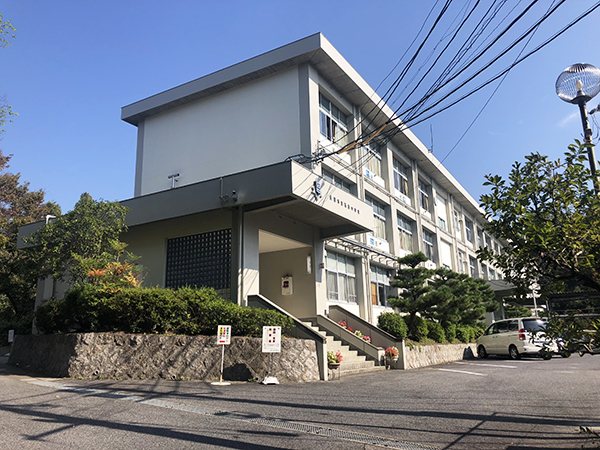 石野中学校 画像